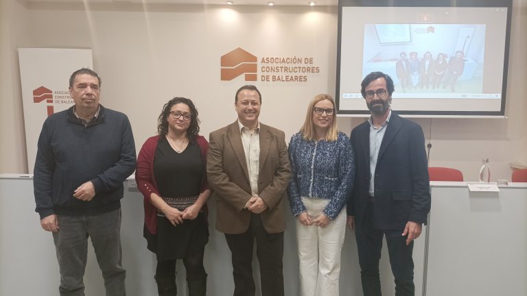 Jornada “Construyendo un equipo saludable: Cómo afrontar factores de riesgo en el equipo de trabajo»